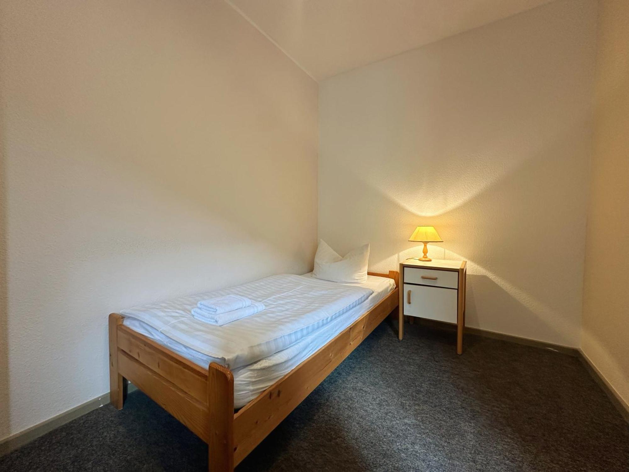 Hotel Am Laerchenberg I Fruehstueck, Wlan, Parkplatz Schirgiswalde-Kirschau Dış mekan fotoğraf